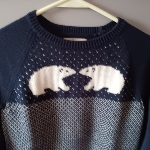 Bass Crewneck Sweater, size M - Picture 2 of 5